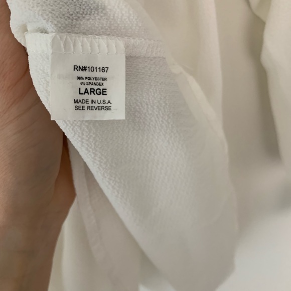 Kim and Cami Off shoulder Blouse Floral appliqué - Picture 5 of 5